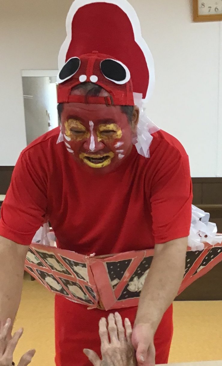 入居者様がねぷたを楽しまれている様子